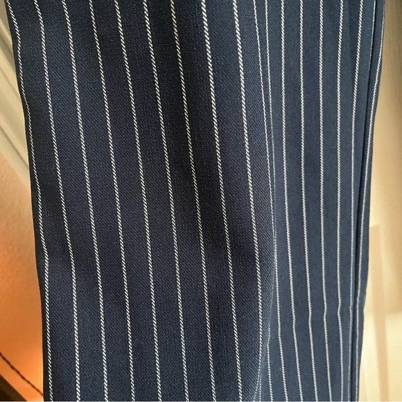 Full Abercrombie & Fitch navy pinstripe suit set - Picture 4 of 13